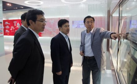 青岛市委副书记王伟到u体育调研