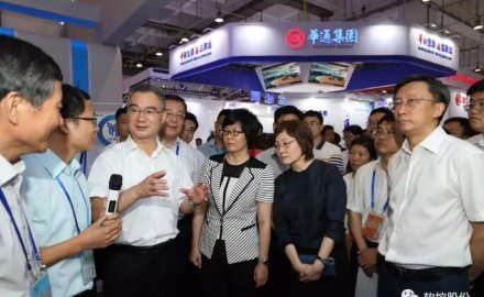 王清宪书记鼓励u体育智能制造取得新突破